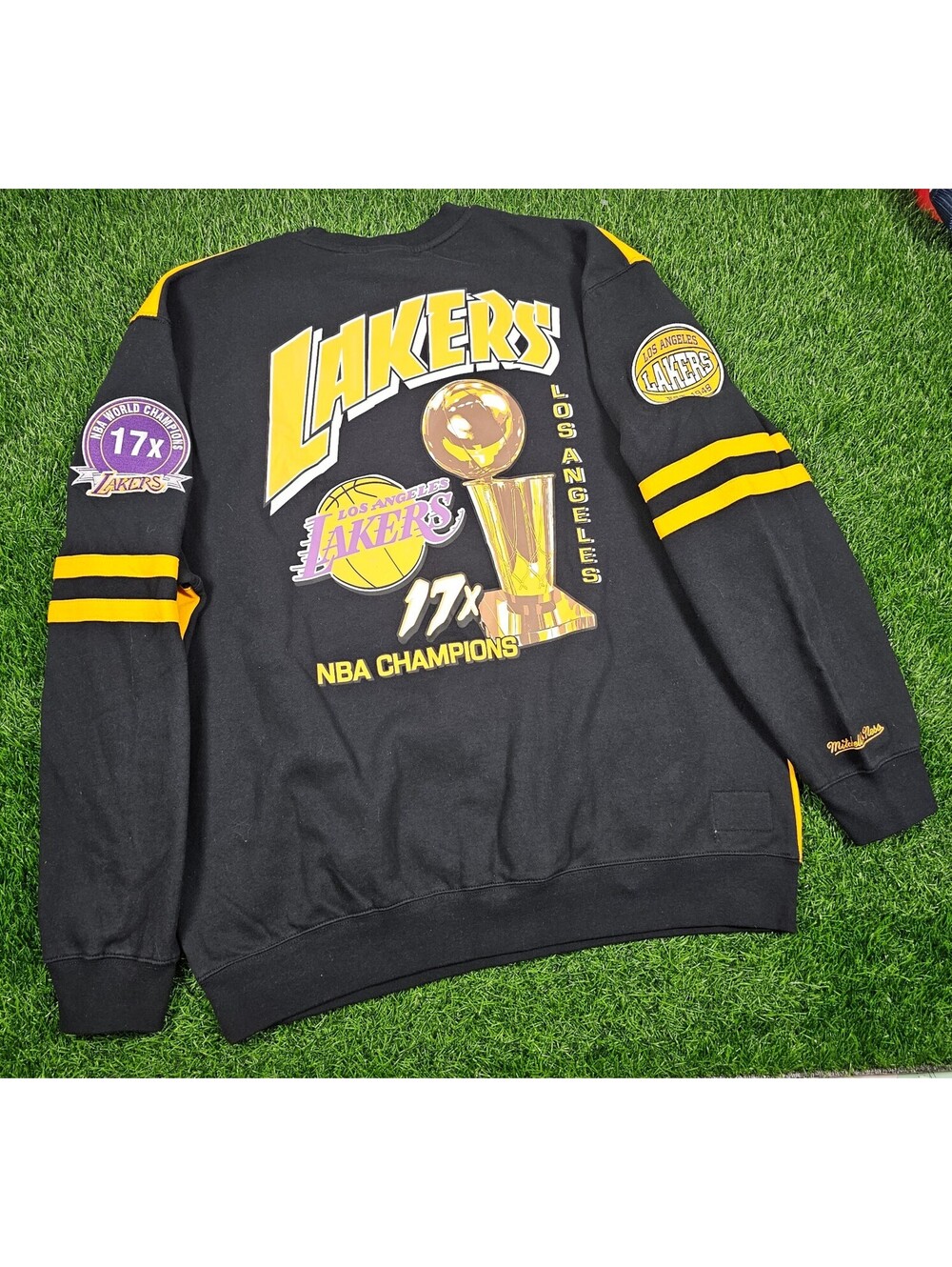 NWT Mitchell & Ness Los Angeles Lakers NBA Champions Crewneck Sweatshirt 2XL